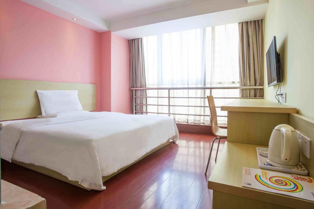 7Days Inn Changsha Wuyi Avenue Yunajialing Metro Station Room photo